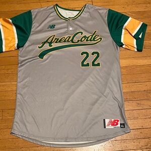 New Balance Gray and Green Area Code Jersey with Yellow Accents size XL